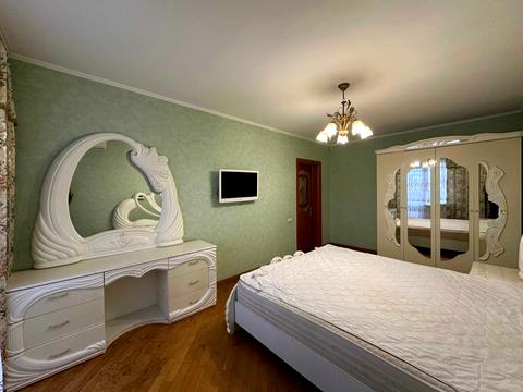 квартира за адресою Анни Ахматової вул., 43