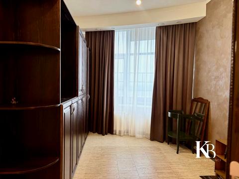 квартира за адресою Дмитра Яворницького просп. (Карла Маркса), 3