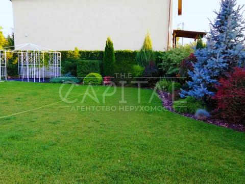 будинок за адресою Крута вул., 3