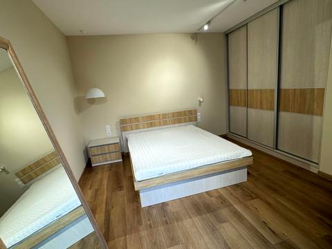 квартира за адресою Олени Степанівни вул. (Ленінградська), 8