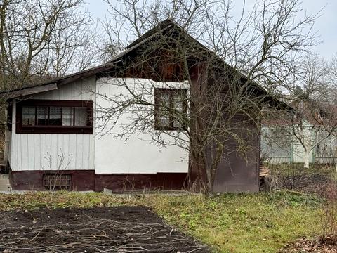 будинок за адресою Володимира Івасюка вул.