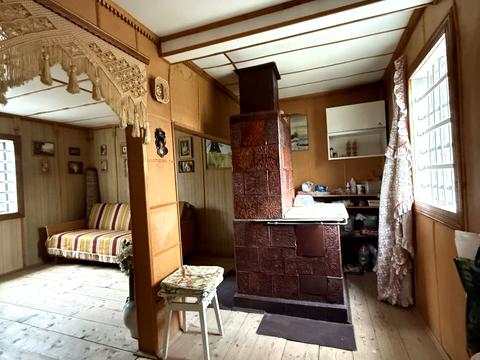 будинок за адресою Володимира Івасюка вул.