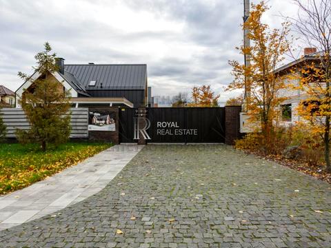 будинок за адресою Івана Франка вул., 1