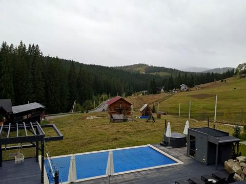 комерційна за адресою Горішків, 283а