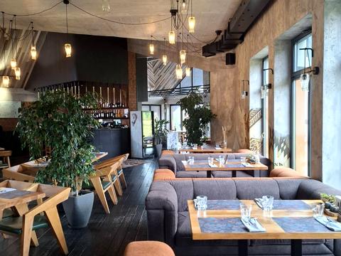 комерційна за адресою Горішків, 283а