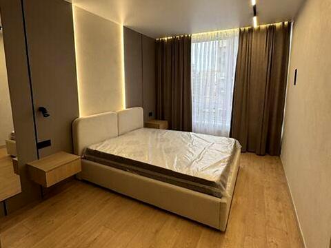 квартира по адресу Олександра Олеся ул., 9-А