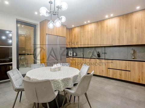 будинок за адресою Богатирська вул.