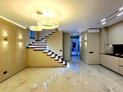 будинок за адресою Грушевського вул., 22