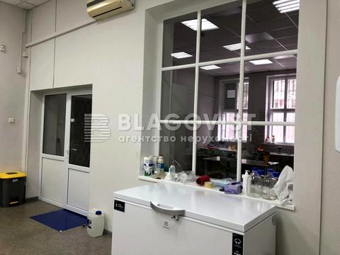 комерційна за адресою Юлії Здановської вул. (Ломоносова), 10