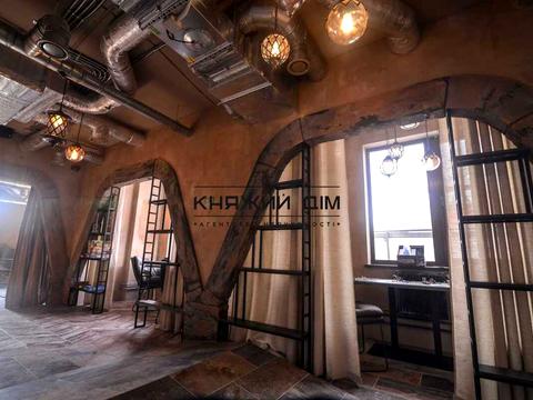 комерційна за адресою Левка Лук'яненка вул. (Маршала Тимошенка), 21/19