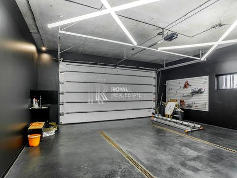 будинок за адресою с. Гнідин, Центральна вул.