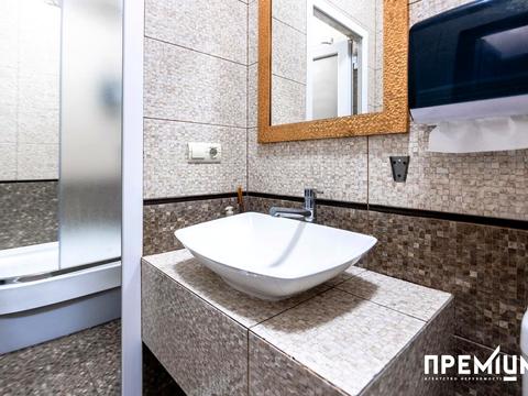 коммерческая по адресу київська, 100