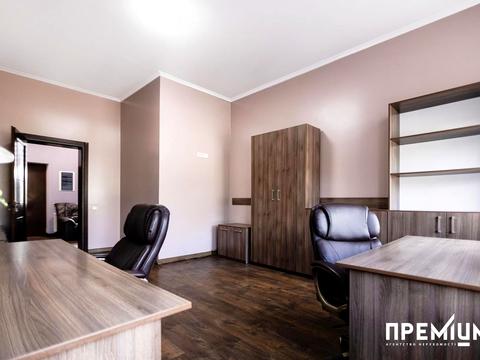 коммерческая по адресу київська, 100