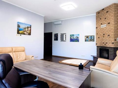 коммерческая по адресу київська, 100