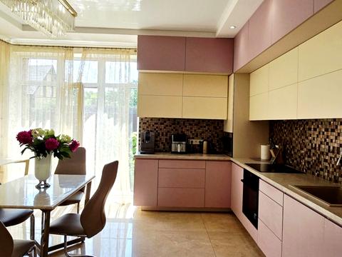 будинок за адресою Набережна, 77