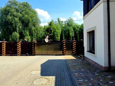 будинок за адресою Набережна, 77