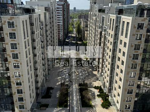 паркомісце за адресою Саперне Поле вул., 5-А