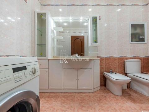 квартира за адресою Андрія Верхогляда вул. (Михайла Драгомирова), 4