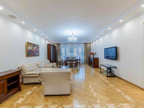 квартира за адресою Андрія Верхогляда вул. (Михайла Драгомирова), 4