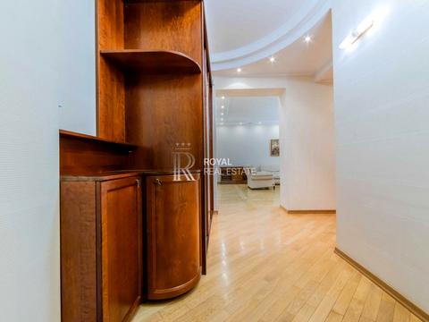 квартира за адресою Андрія Верхогляда вул. (Михайла Драгомирова), 4