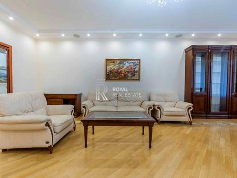 квартира за адресою Андрія Верхогляда вул. (Михайла Драгомирова), 4