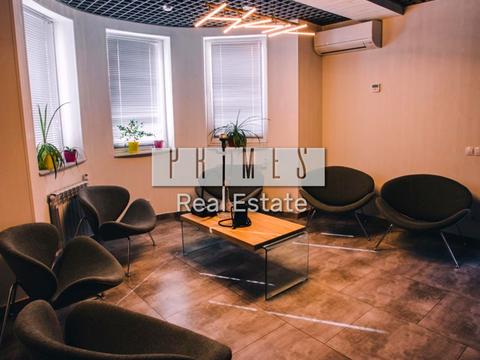 комерційна за адресою Срібнокільська вул., 1