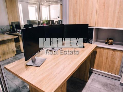 комерційна за адресою Срібнокільська вул., 1