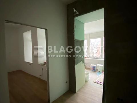 комерційна за адресою Нижній Вал вул., 39