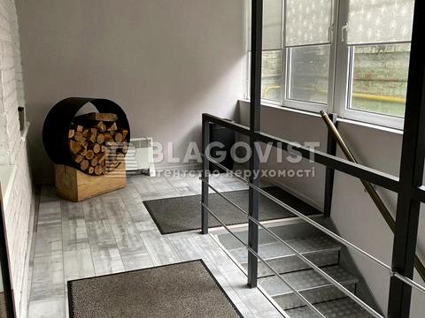 комерційна за адресою Нижній Вал вул., 39