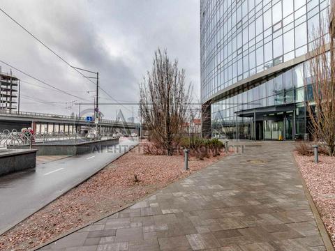 комерційна за адресою Степана Бандери просп. (Московський), 9Б