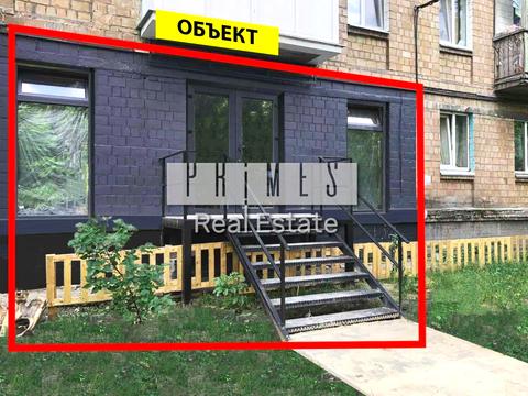 комерційна за адресою Ольжича вул., 3