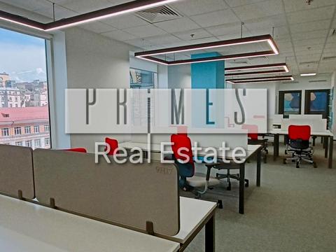 комерційна за адресою Жилянська вул., 75