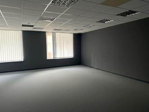 коммерческая по адресу Миколы Бажана просп., 17