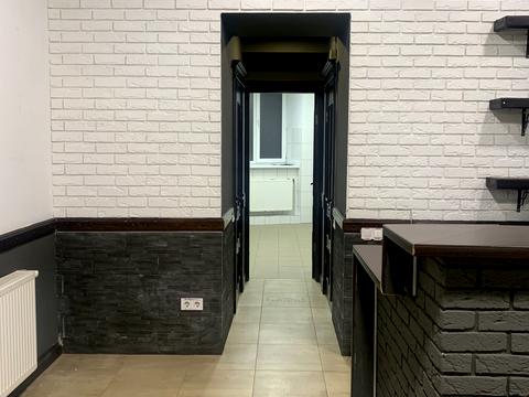 комерційна за адресою Олекси Новаківського вул., 1