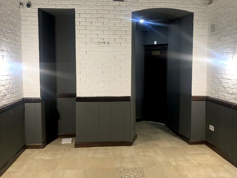 комерційна за адресою Олекси Новаківського вул., 1