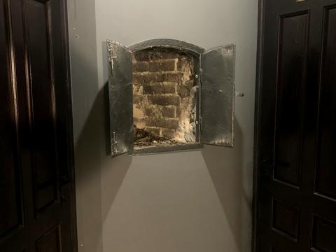 комерційна за адресою Олекси Новаківського вул., 1