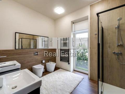 будинок за адресою с. Вишеньки, Єдності вул.