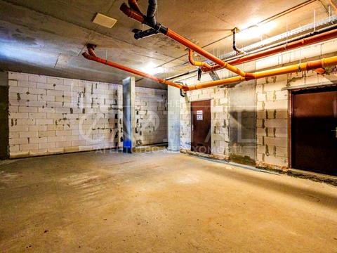 комерційна за адресою Промениста вул., 42