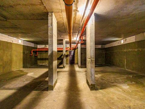 комерційна за адресою Промениста вул., 42