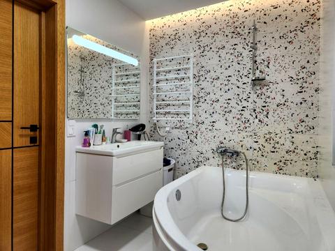 будинок за адресою Володимира Великого