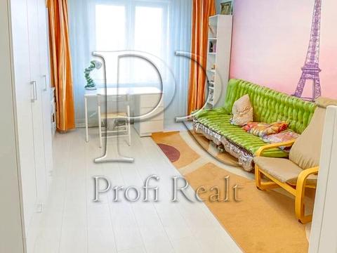 квартира за адресою Київ, Білицька вул., 18