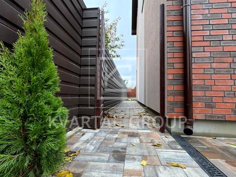 будинок за адресою Центральна вул., 30