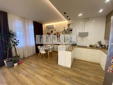 будинок за адресою Центральна вул.