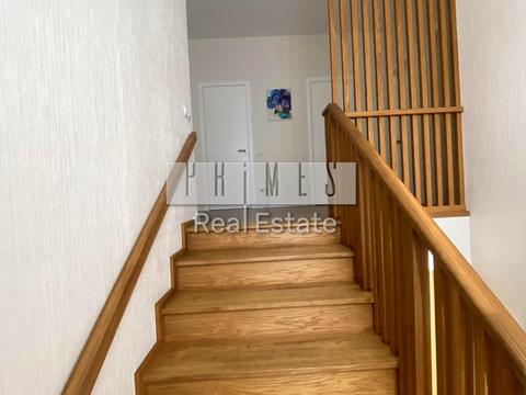 будинок за адресою Центральна вул.