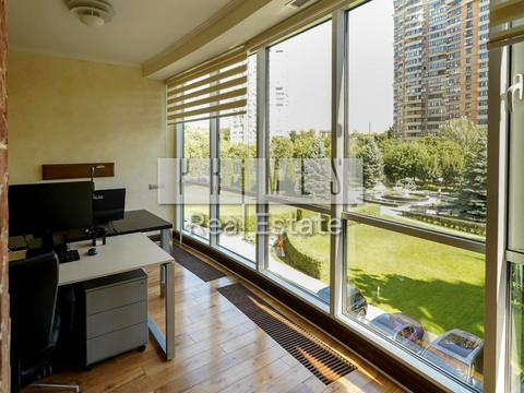 комерційна за адресою Старонаводницька вул., 13б