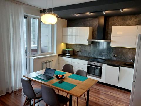 квартира за адресою Патріарха Мстислава Скрипника вул., 40