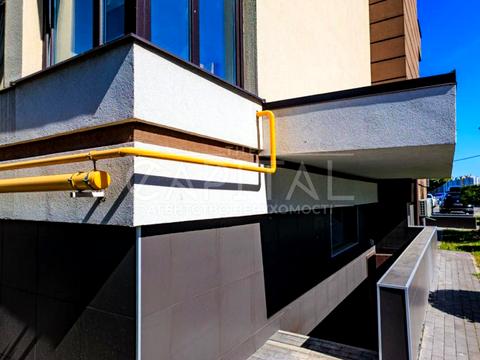 комерційна за адресою Практична вул., 42