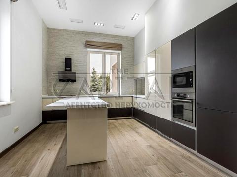 будинок за адресою смт. Козин, Анатолія Солов'яненка вул., 242