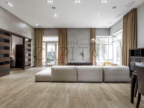 будинок за адресою смт. Козин, Анатолія Солов'яненка вул., 242