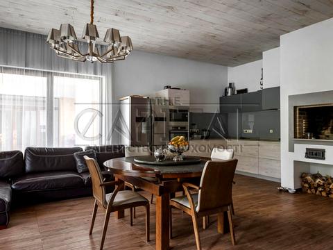 будинок за адресою смт. Козин, Анатолія Солов'яненка вул., 242